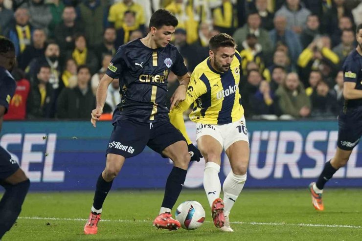 TRENDYOL SÜPER LİG: FENERBAHÇE: 0 - KASIMPAŞA: 0 (MAÇ DEVAM EDİYOR)