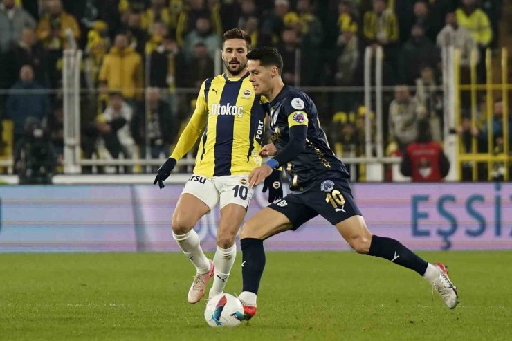 TRENDYOL SÜPER LİG: FENERBAHÇE: 0 - KASIMPAŞA: 0 (MAÇ DEVAM EDİYOR)
