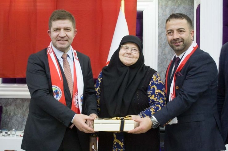 İSTANBUL’DA KAZ TRİDİ ŞENLİĞİ RENKLİ GÖRÜNTÜLERE SAHNE OLDU