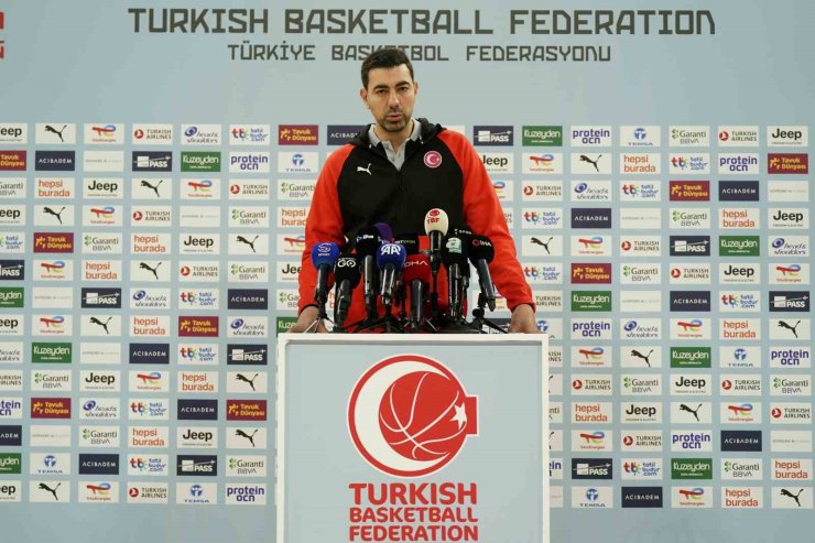 A MİLLİ ERKEK BASKETBOL TAKIMI, MEDYA GÜNÜNDE BASIN MENSUPLARIYLA BULUŞTU