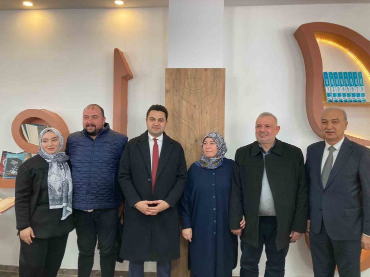KÜTÜPHANEDE ŞEHİT HALİL İBRAHİM YİĞİT’İN ADI YAŞATILDI