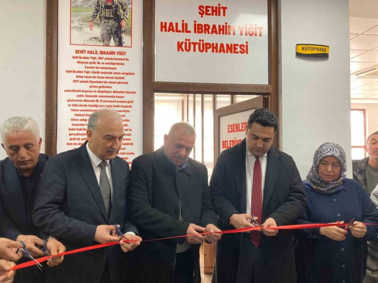KÜTÜPHANEDE ŞEHİT HALİL İBRAHİM YİĞİT’İN ADI YAŞATILDI