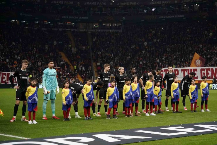 UEFA AVRUPA LİGİ: GALATASARAY: 0 - AZ ALKMAAR: 0 (MAÇ DEVAM EDİYOR)