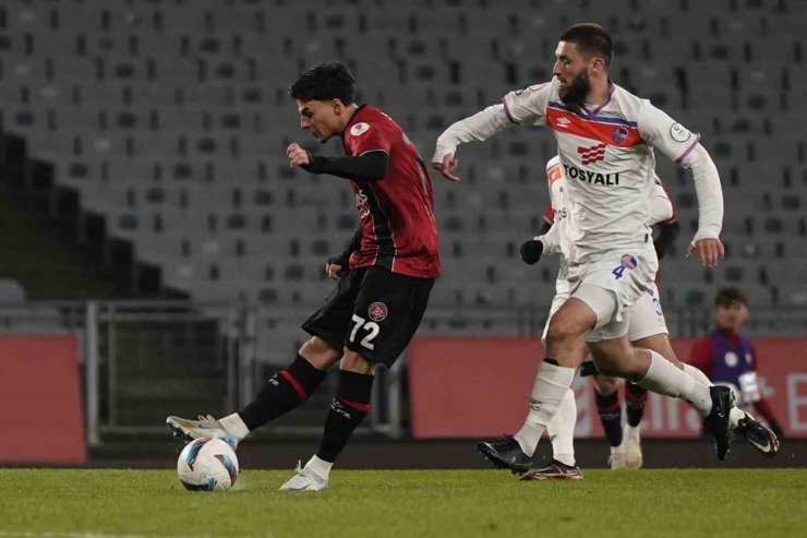 ZİRAAT TÜRKİYE KUPASI: FATİH KARAGÜMRÜK: 0 - İSKENDERUNSPOR: 2 (İLK YARI)