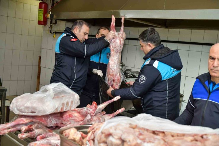 ESENYURT’TA HALK SAĞLIĞINI TEHDİT EDEN RESTORAN MÜHÜRLENDİ