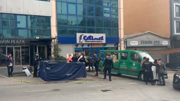 ŞİŞLİ’DE KADIN CİNAYETİ: ÖNCE SEVGİLİSİNİ DAHA SONRA KENDİSİNİ SİLAHLA VURDU
