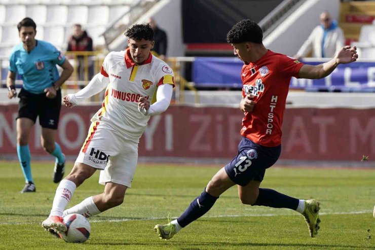 ZİRAAT TÜRKİYE KUPASI: KASIMPAŞA: 0 - GÖZTEPE: 2 (İLK YARI)