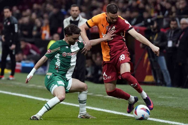 ZİRAAT TÜRKİYE KUPASI: GALATASARAY: 0 - KONYASPOR: 0 (İLK YARI)