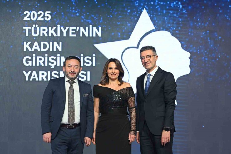 TÜRKİYE’NİN KADIN GİRİŞİMCİSİ YARIŞMASI’NDA EN BAŞARILI KADIN GİRİŞİMCİLER ÖDÜLLERİNİ ALDI