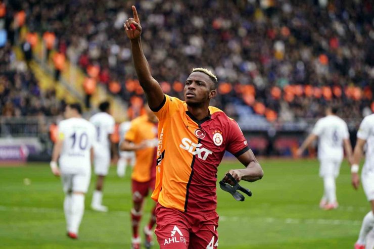 VİCTOR OSİMHEN, LİGDE GOL SAYISINI 16 YAPTI