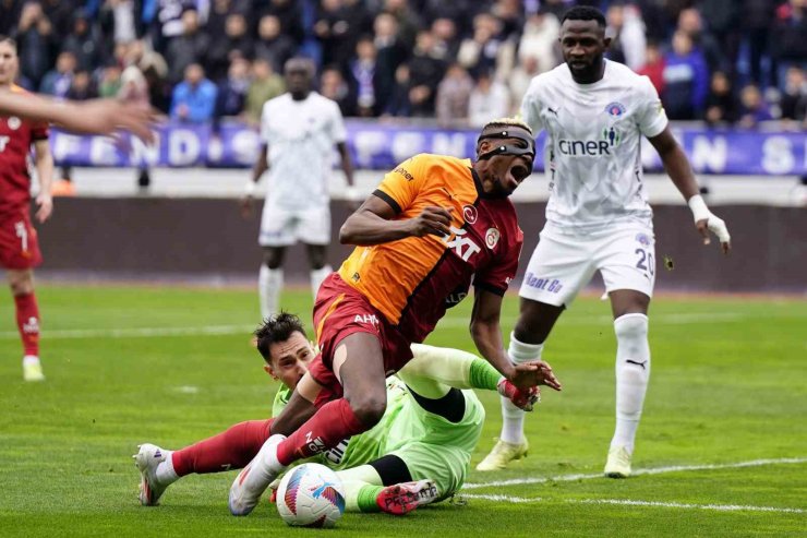 TRENDYOL SÜPER LİG: KASIMPAŞA: 0 - GALATASARAY: 1 (İLK YARI)