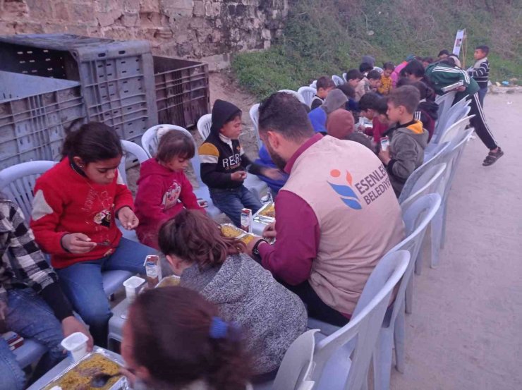 ESENLER’İN GELENEKSEL ‘ÇOCUK İFTARI’ GAZZELİ MİNİKLERLE GERÇEKLEŞTİ
