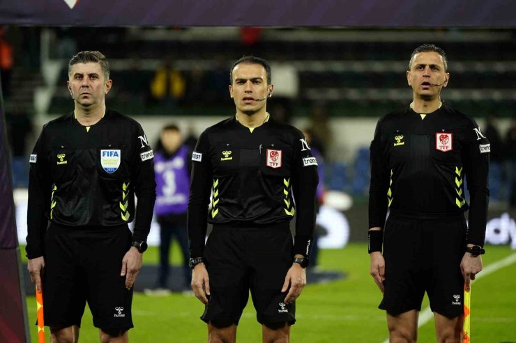 TRENDYOL SÜPER LİG: BAŞAKŞEHİR: 1 - SİVASSPOR: 0 (MAÇ DEVAM EDİYOR)
