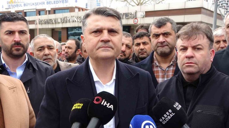 HAFRİYAT KAMYON SÜRÜCÜLERİ DÖKÜM SAHALARININ DEĞİŞTİRMESİNE TEPKİ GÖSTEREREK EYLEM YAPTI