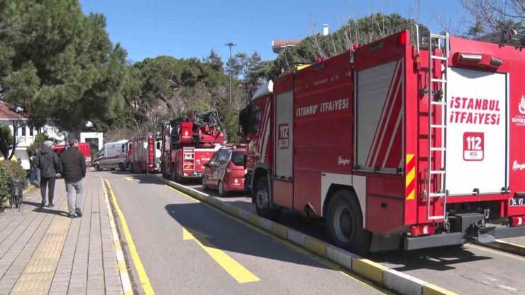 ÜSKÜDAR DEVLET HASTANESİ’NDE KORKUTAN YANGIN