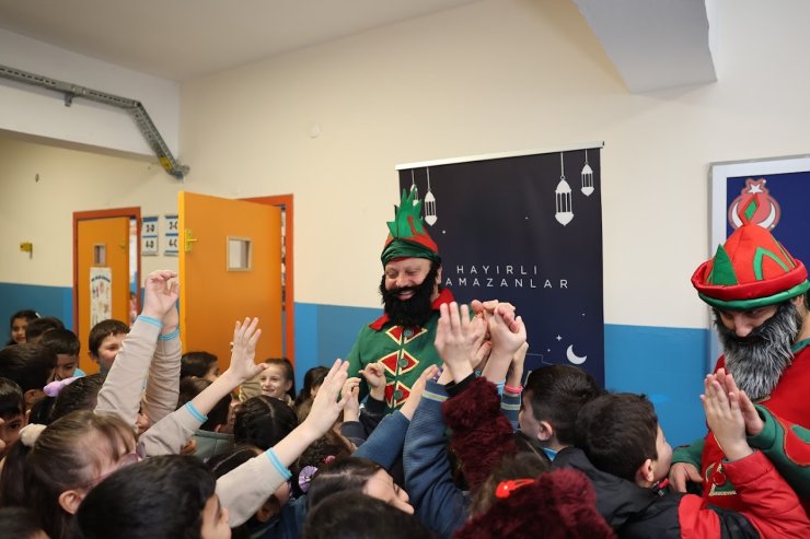 BAĞCILAR’DA ÇOCUKLARA ÖZEL RAMAZAN ETKİNLİKLERİ DÜZENLENİYOR
