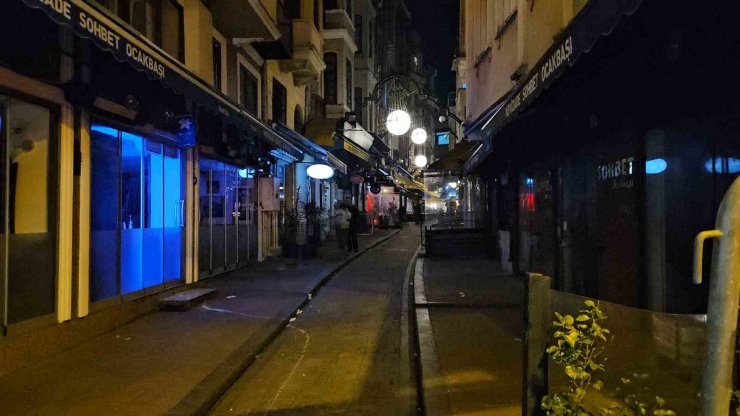 BEYOĞLU’NDA ASANSÖR BOŞLUĞUNA DÜŞEN VATANDAŞ YARALANDI