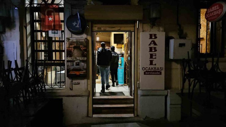 BEYOĞLU’NDA ASANSÖR BOŞLUĞUNA DÜŞEN VATANDAŞ YARALANDI