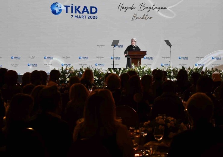 EMİNE ERDOĞAN, TİKAD’IN "HAYATA BAĞLAYAN İLMEKLER PROJESİ" TANITIM PROGRAMINA KATILDI