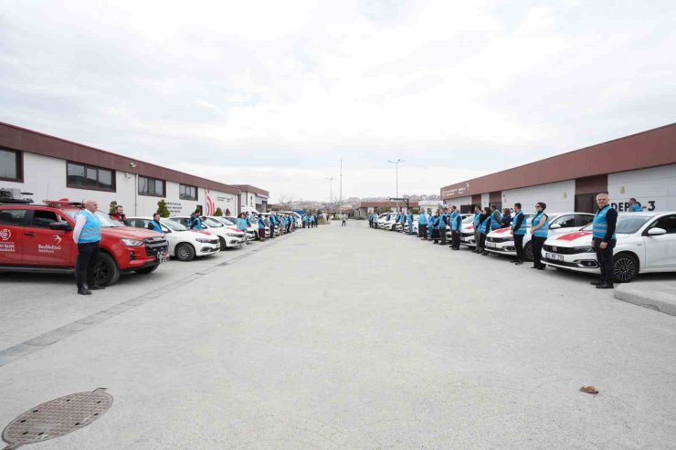 BEYLİKDÜZÜ’NDE İHTİYAÇ SAHİBİ AİLELERE ERZAK DESTEĞİ
