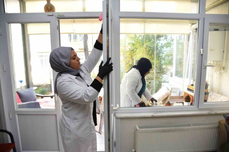 KADIKÖY’DE YAŞLILAR İÇİN SAĞLIKLI VE MUTLU BİR YAŞAM