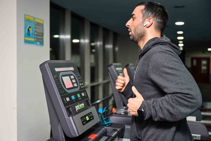 ESENYURT BELEDİYESİNDEN RAMAZAN AYINA ÖZEL NÖBETÇİ SPOR SALONU HİZMETİ