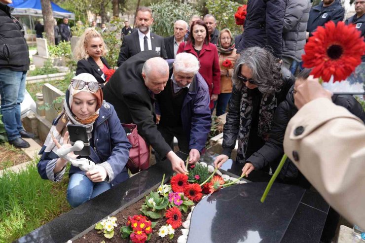 MERHUM HÜSEYİN GÜLER VEFATININ BİRİNCİ YILINDA MEZARI BAŞINDA ANILDI