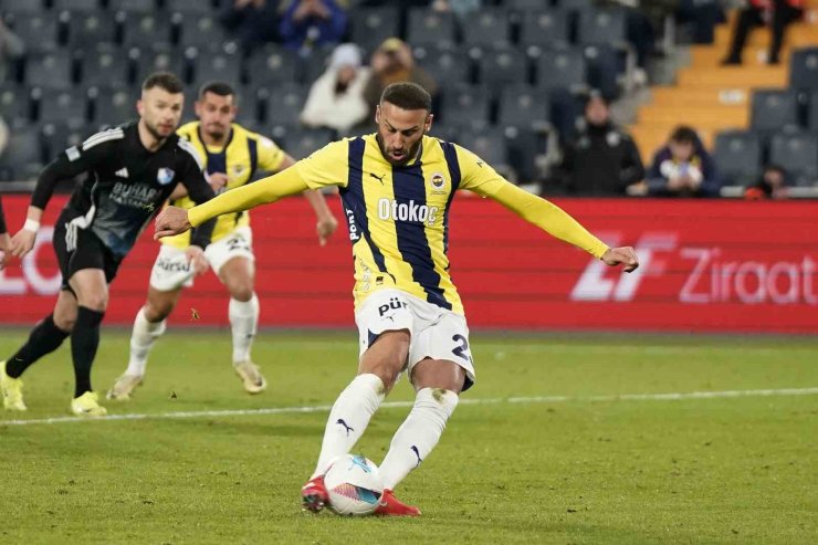 FENERBAHÇE TEKNİK HEYETİNDEN CENK TOSUN KARARI