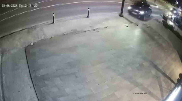 KADIKÖY’DE TEHLİKELİ CADDE: AYNI NOKTADA SÜREKLİ KAZA OLUYOR