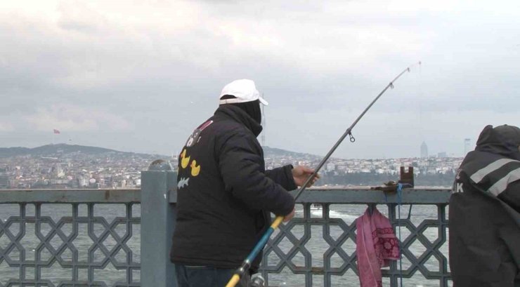 OLTA BALIKÇILIĞI TEHLİKE SAÇABİLİYOR: "DÜZENLEME YAPILMALI"