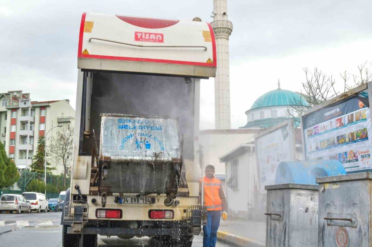 ESENYURT’UN SOKAKLARI BAYRAMA HAZIR