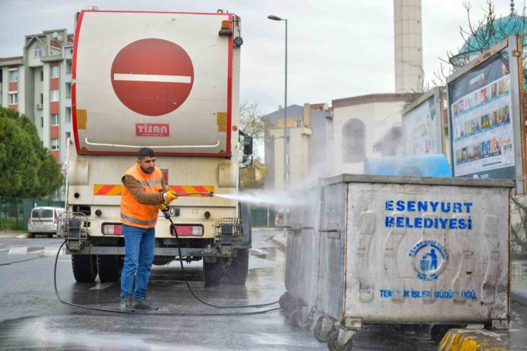 ESENYURT’UN SOKAKLARI BAYRAMA HAZIR