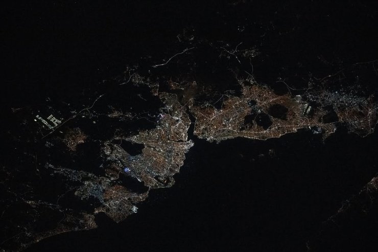 UZAYDAN İSTANBUL’UN SON HALİ GECE GÖRÜNTÜLENDİ