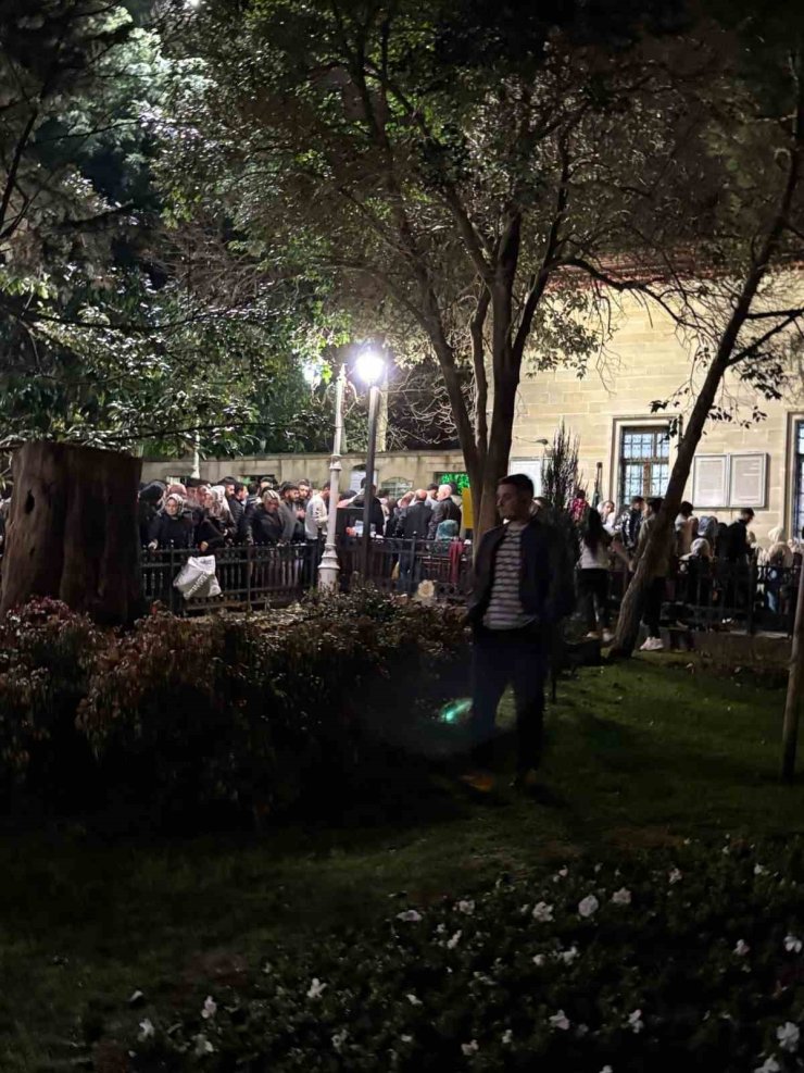 KADİR GECESİ’NDE YUŞA TEPESİ’NE ZİYARETÇİ AKINI