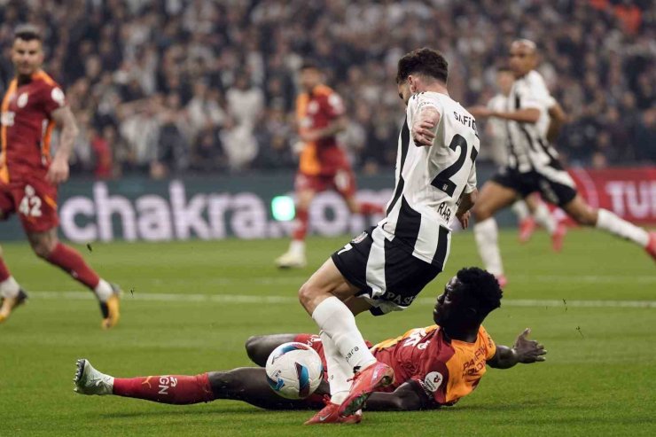 TRENDYOL SÜPER LİG: BEŞİKTAŞ: 1 - GALATASARAY: 1 (İLK YARI)