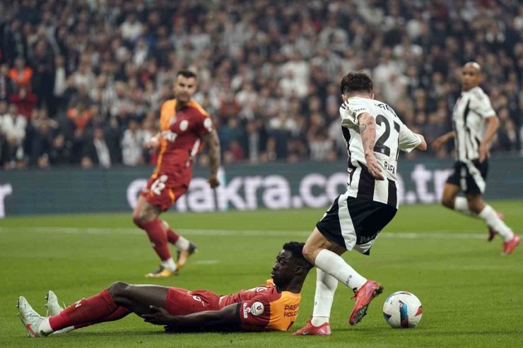 TRENDYOL SÜPER LİG: BEŞİKTAŞ: 1 - GALATASARAY: 1 (İLK YARI)