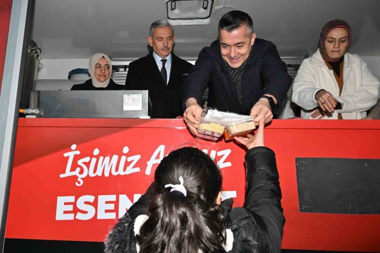 ESENYURT BELEDİYESİ RAMAZAN AYINDA 285 BİN KİŞİYİ İFTAR SOFRALARINDA AĞIRLADI