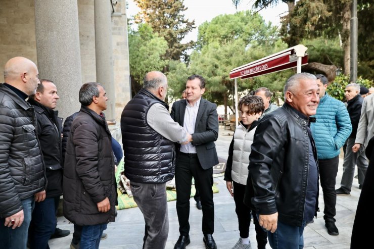 SİLİVRİ BELEDİYE BAŞKANI BALCIOĞLU, BAYRAM NAMAZINI PİRİ MEHMET PAŞA CAMİİ’NDE KILDI