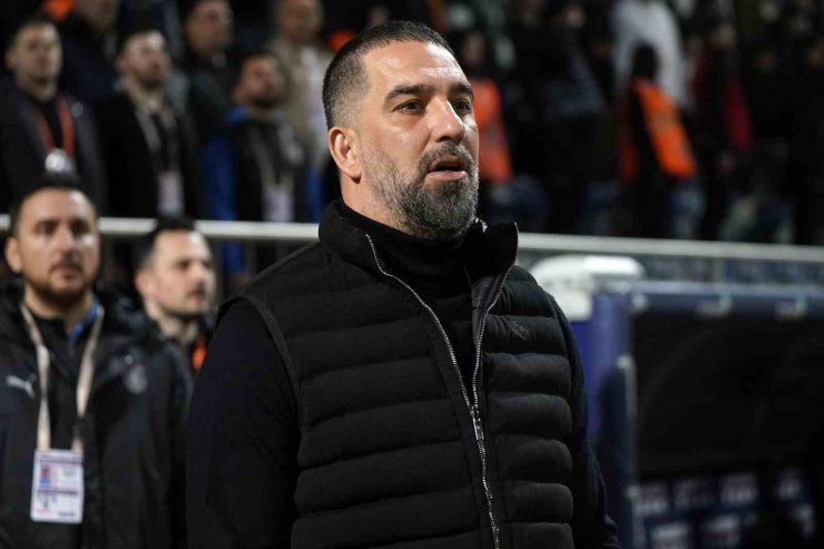 TRENDYOL SÜPER LİG: EYÜPSPOR: 0 - BAŞAKŞEHİR: 0 (MAÇ DEVAM EDİYOR)