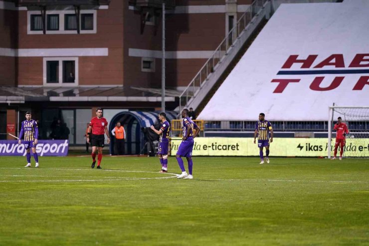 TRENDYOL SÜPER LİG: EYÜPSPOR: 1 - BAŞAKŞEHİR: 3 (MAÇ SONUCU)