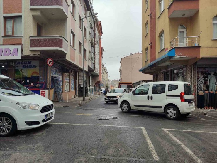 BEKÇİYİ YARALAYAN ŞAHISLARDAN BİRİNİN KAÇIŞ ANI KAMERADA