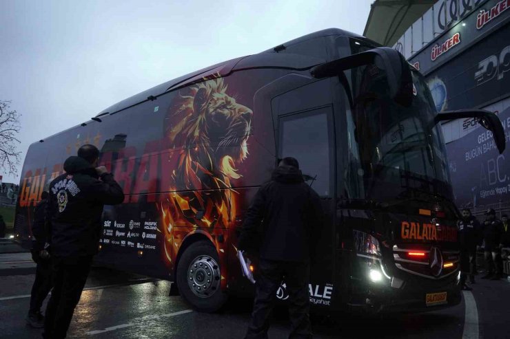 GALATASARAY, ÜLKER STADYUMU’NA GELDİ