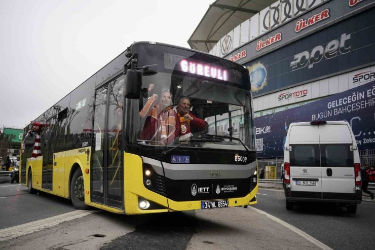 GALATASARAY TARAFTARI, KADIKÖY’DE