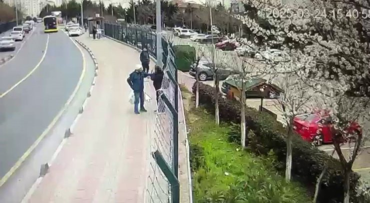BAŞAKŞEHİR’DE OKULDAN ÇIKAN KIZ ÇOCUĞUNU TACİZ EDEN YAŞLI ADAM YAKALANDI