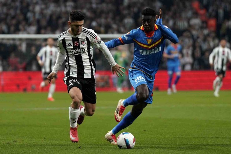 ZİRAAT TÜRKİYE KUPASI: BEŞİKTAŞ: 0 - GÖZTEPE: 0 (MAÇ DEVAM EDİYOR)