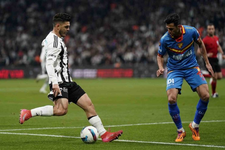 ZİRAAT TÜRKİYE KUPASI: BEŞİKTAŞ: 1 - GÖZTEPE: 1 (İLK YARI)