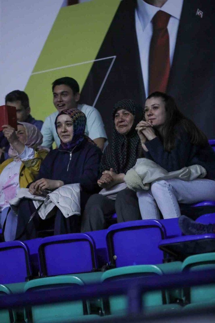 U17 GREKOROMEN GÜREŞ TÜRKİYE ŞAMPİYONASI’NDA İLK GÜN SONA ERDİ