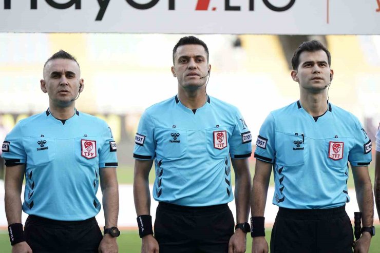 TRENDYOL 1. LİG: İSTANBULSPOR: 5 - YENİ MALATYASPOR: 0