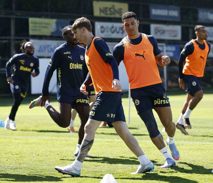 FENERBAHÇE’DE TRABZONSPOR MESAİSİ DEVAM ETTİ