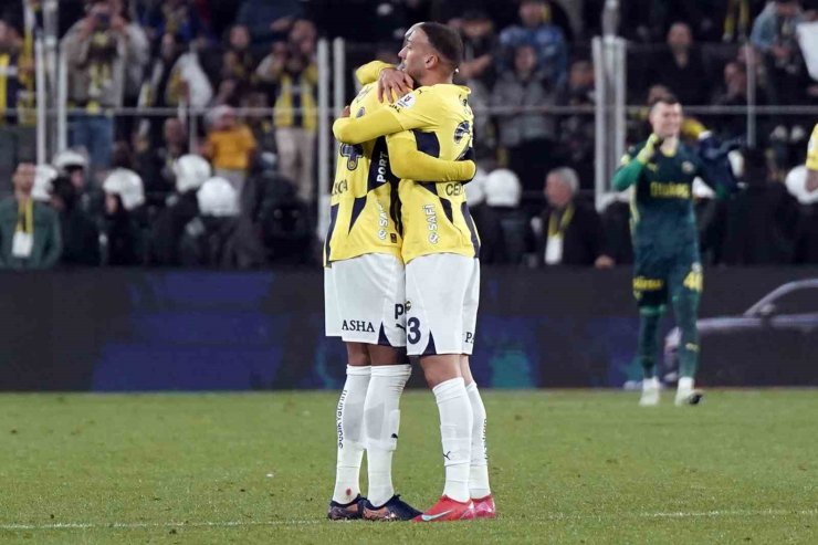 FENERBAHÇE, LİDERLE PUAN FARKINI 3’E İNDİRDİ